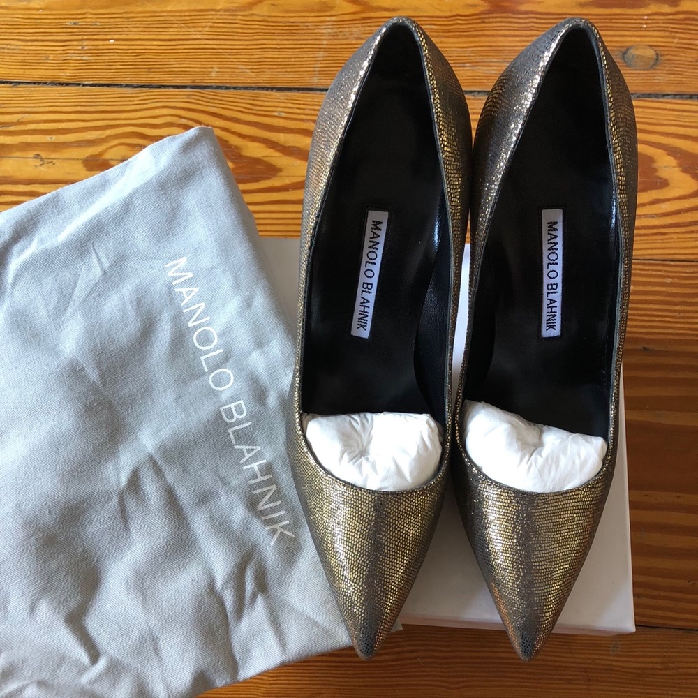 NEW Manolo Blahnik BB 105